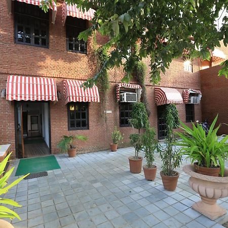 Hotel Sunbird Bharatpur Exterior foto